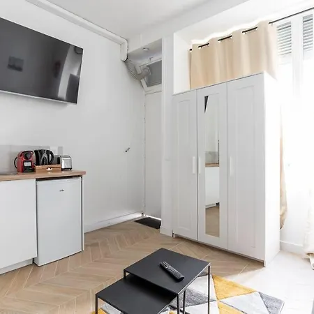 Apartment Tretaigne-montmartre Magnifique Cosy Studio *